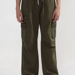 SHOWOFFFF Men Straight Fit Low-Rise Cargos Trousers-image-40