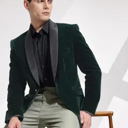 Men Solid Tuxedo Style Formal Blazer-image-62