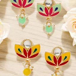 OOMPH Floral Studs Earrings-image-39