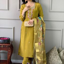HERE&NOW Women Floral Embroidered Regular Thread Work Chanderi Silk Kurta with Trousers & With Dupatta-picture-13