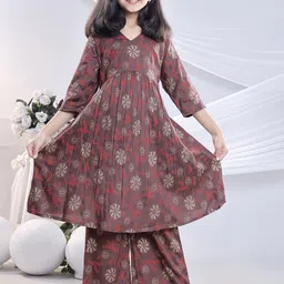 misbis Girls Floral Printed Regular Kurta with Palazzos-image-7