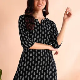ANNSH APPAREL Floral Printed Notch Neck Straight Short Kurti-image-78
