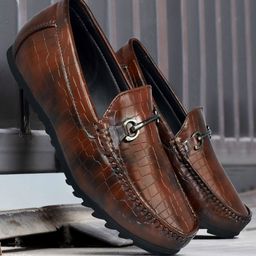 Ajanta Men Textured Horsebit Loafers-picture-2