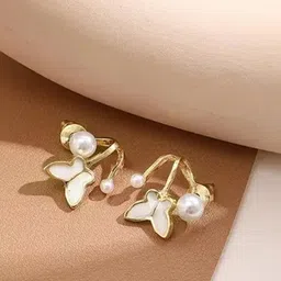 DressBerry Gold Plated Pearls Beaded Animal Shaped Studs-22