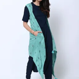 Vishudh Navy Blue Round Neck Crop Top with Low Crotch Trouser & Printed Jacket-image-18