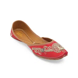 Anouk Women Ethnic Mojaris with Embroidered Flats-image-64