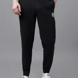 Converse Unisex Regular Fit Mid-Rise Joggers-image-21