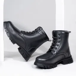 The Roadster lifestyle Co Women Block Heeled Ankle Boots-18
