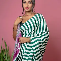 HELLA FASHIONS Striped Saree With Blouse-picture-21
