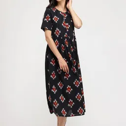 Pink Fort Geometric Self Design Round Neck Fit & Flare Midi Dress-picture-5
