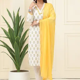 BAESDFloral Printed V-Neck Pure Cotton Straight Kurta With Trousers And Dupatta-image-95