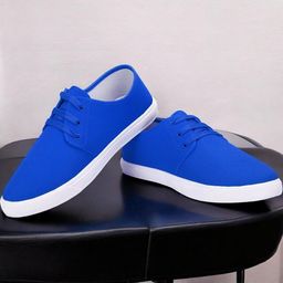 Free Kicks Men Sneakers-image-60