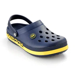 Hoppa Men Self Design Clogs-10