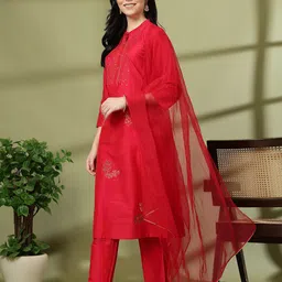 Nayam By Lakshita Floral Embroidered Regular Sequinned Kurta With Palazzos & Dupatta image 2