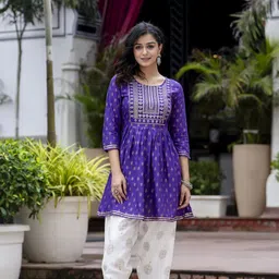 Demirner Women Printed Regular Kurta with Dhoti Pants-picture-21