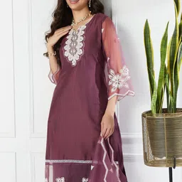 MOKOSH Women Ethnic Motifs Embroidered Regular Thread Work Kurta with Trousers & With Dupatta image 4