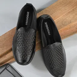 Provogue Men Textured Ethnic Mojaris Casual Shoes-picture-2