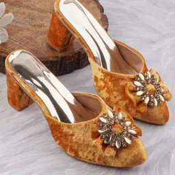 BAESD Embellished Velvet Block Sandals-15