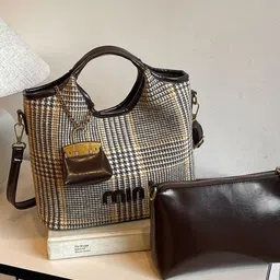 DressBerry PU Structured Sling Bag-18