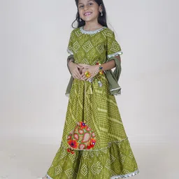 KiddoPanti Girls Bandhani Printed Ready to Wear Lehenga & Blouse With Dupatta-picture-4