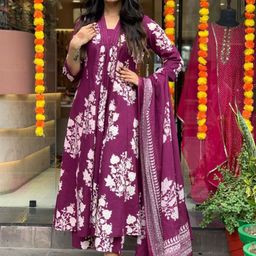 KERI PERRY Women Floral Printed Mirror Worked Pure Cotton Kurta & Trousers With Dupatta-picture-0