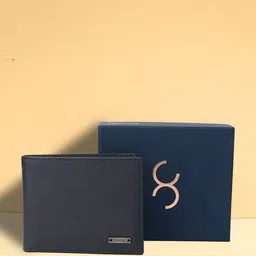 One8 Men Leather RFID Two Fold Wallet-image-6