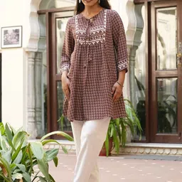 YASH GALLERY Floral Printed Kurti-image-88