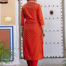 Navlik Women Embroidered Regular Thread Work Kurta with Trousers & With Dupatta image 4
