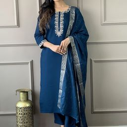 PARNAVI Women Ethnic Motifs Embroidered Regular Sequinned Chanderi Silk Kurta with Trousers & With Dupatta-image-11