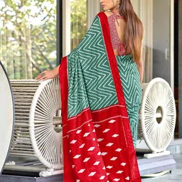 Panzora Geometric Printed Block Print Saree image 2