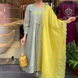 VASTRAHUT Floral Embroidered Notch Neck Thread Work A-Line Kurta With Trousers And Dupatta-picture-48