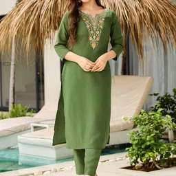 URMIR FASHION Women Ethnic Motifs Embroidered Regular Thread Work Kurta with Trousers & With Dupatta-picture-11