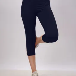Plus Size Women Skinny Fit Capris-32