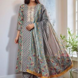 GoSriKi Floral Printed Notch Neck Gotta Patti Straight Kurta & Trouser With Dupatta-picture-32