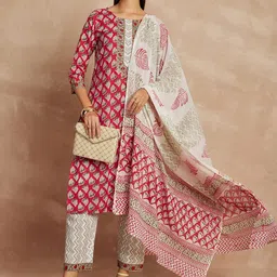 HERE&NOW Women Floral Printed Cotton Kurta with Trousers & Dupatta-picture-11