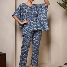 Harts And Darts Floral Printed Top & Trousers Co-Ord Set-image-44