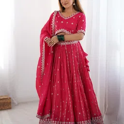 DIVASTRI Ethnic Motifs Embroidered Semi-Stitched Lehenga & Unstitched Blouse With Dupatta-picture-42