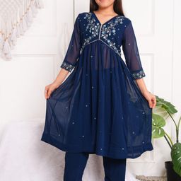 CurlyTales Girls Floral Embroidered A-Line Sequined Kurta with Trousers-image-16