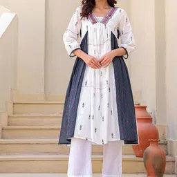 FREYAA Embroidered V Neck Top With Trousers Co-Ords-image-9