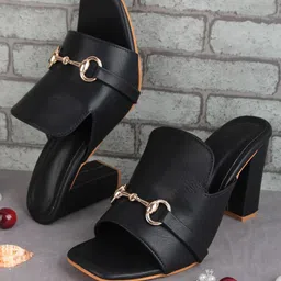 Looper Colourblocked Block Sandals-picture-33