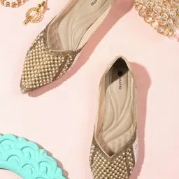 DIVASTRI Women Embellished Ethnic Open Toe Flats-image-54