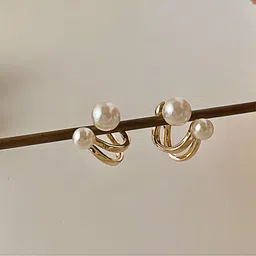 PolluxCraft Gold-Plated Pearls Contemporary Shaped Studs-9