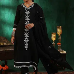 Libas Women Ethnic Motifs Embroidered Regular Thread Work Pure Cotton Kurta with Trousers & With Dupatta-3