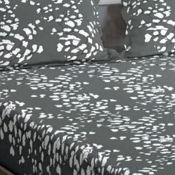 Trance Home Linen Grey & White Floral 210 TC King Bedsheet with 2 Pillow Covers-image-32