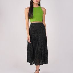 Swtantra Women's Stretchy Knitted Halter Neck Menhdi Green Crop Top-image-10