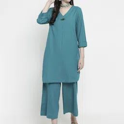 HERE&NOW V-Neck Top With Palazzos Co-Ords-image-34