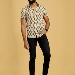 SAY Men Classic Spread Collar Ethnic Motifs Printed Cotton Casual Shirt-image-21