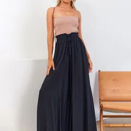 Outzidr Women Classic Low-Rise Pleated Trousers-picture-15