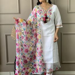 URMIR FASHION Women Kurta with Trousers & Dupatta-image-110