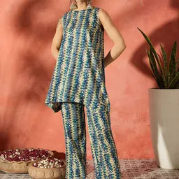 InWeave Women Floral Printed Kurti With Trousers-image-38